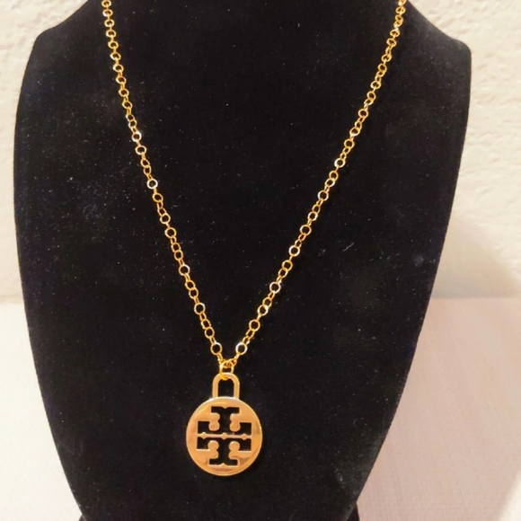 Auth Tory Burch Logo Charm on Gold Plated Necklace - Picture 2 of 4